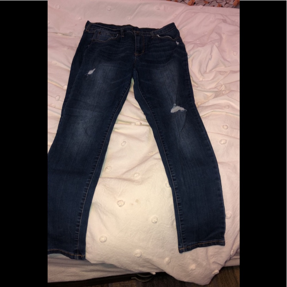 Aeropostale skinny jeans.